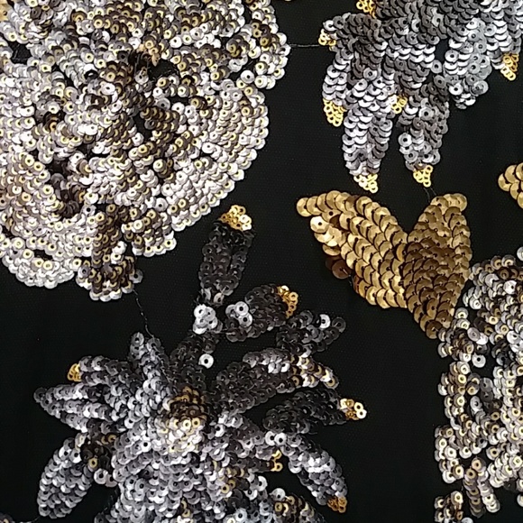 By 2 Sable Sequins Black Flower Skirt - Picture 4 of 8